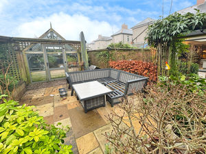 Photo 17- click for photo gallery